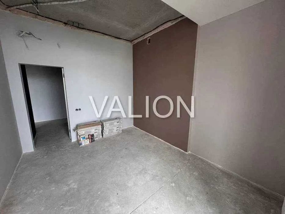 Продаж дворівневої квартири без ремонту ЖК Медовий вул. Кадетський Гай