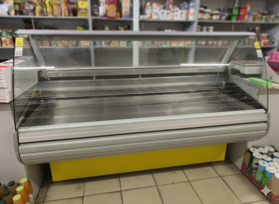 Продам холодильну вітрину