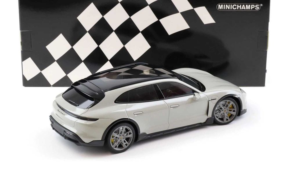 Porsche Taycan + 1/18 + Novo + MINICHAMPS