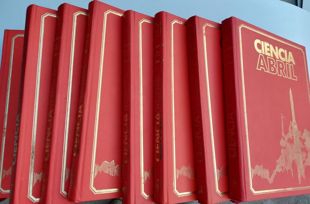 Enciclopedia Abril Cultural.8 Volumes