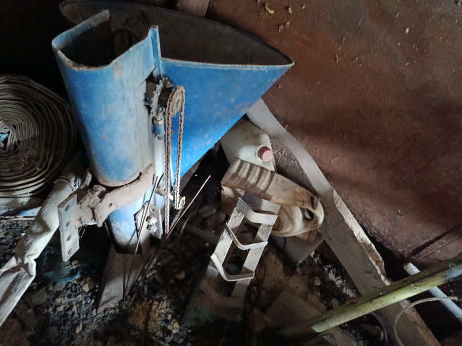 Картоплесаджалка до мотоблока