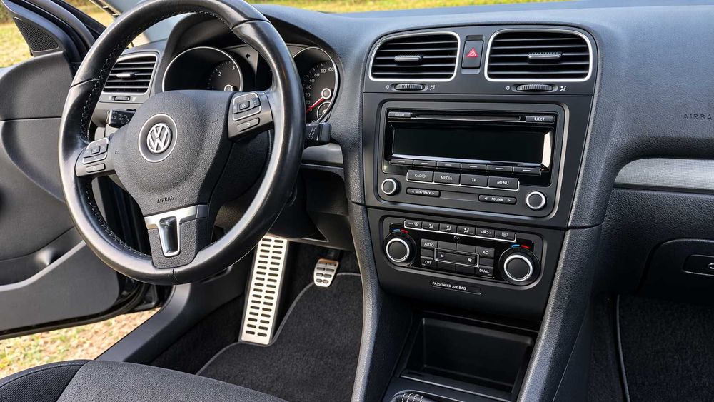 VW Golf Variant 1.6 TDI 105cv | 09/2011 | 269.500 km | Bem estimada