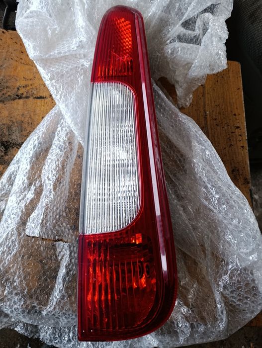 Форд фокус с Макс, фанар правий с Макс, фонар  с Макс правий, стоп зад