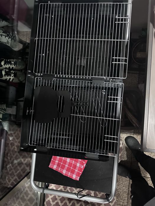 Churrasqueira como nova, 2 zonas para grelhar