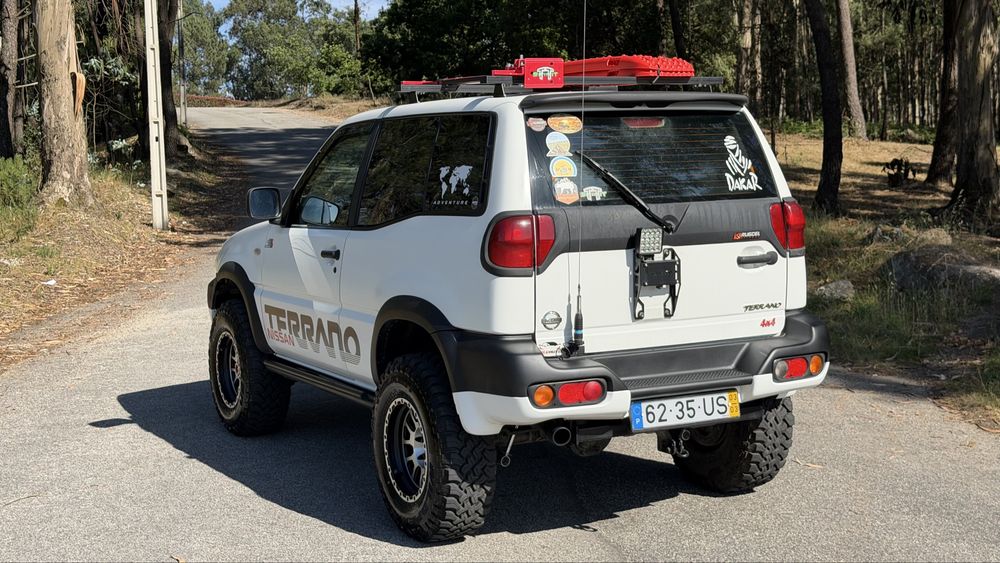 Nissan Terrano — fotografia 3