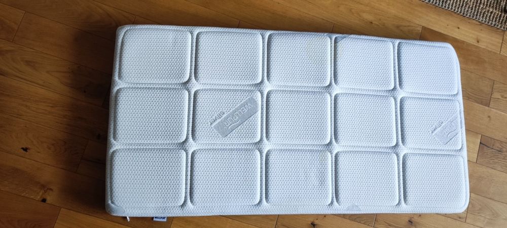 Materac do łóżeczka