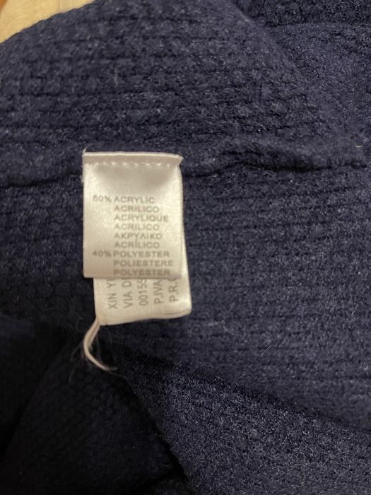 Светер жіночий