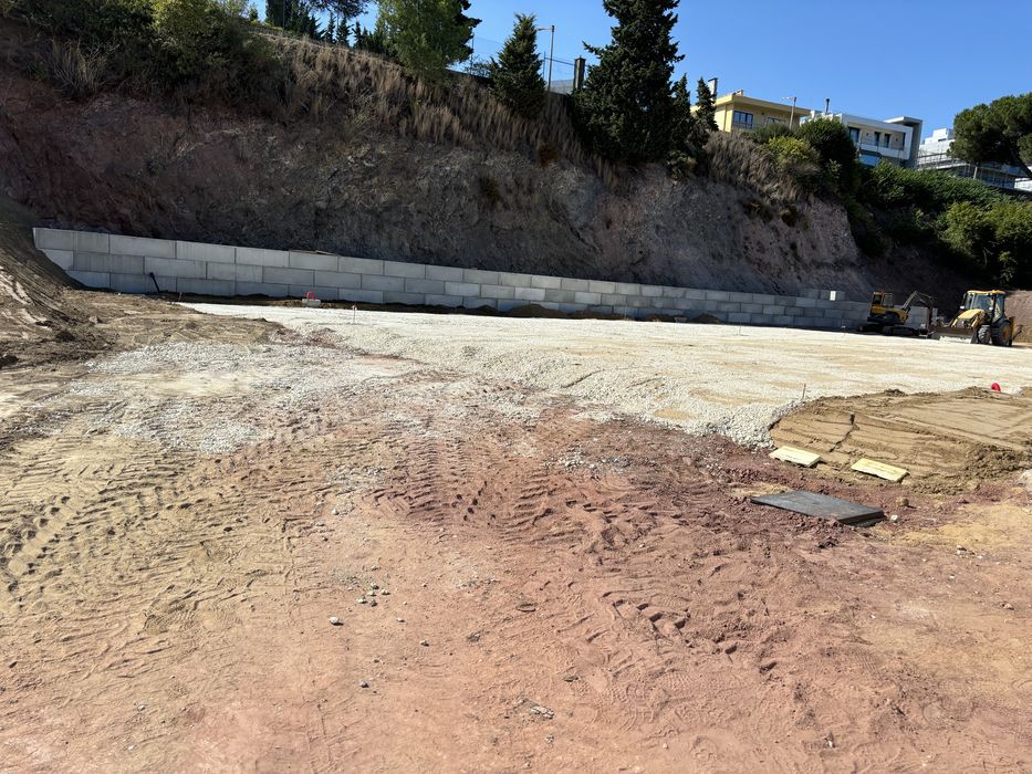 construção de muros em bloco maciço em betão