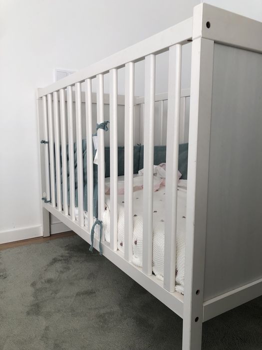 Berço SUNDVIK IKEA em bom estado