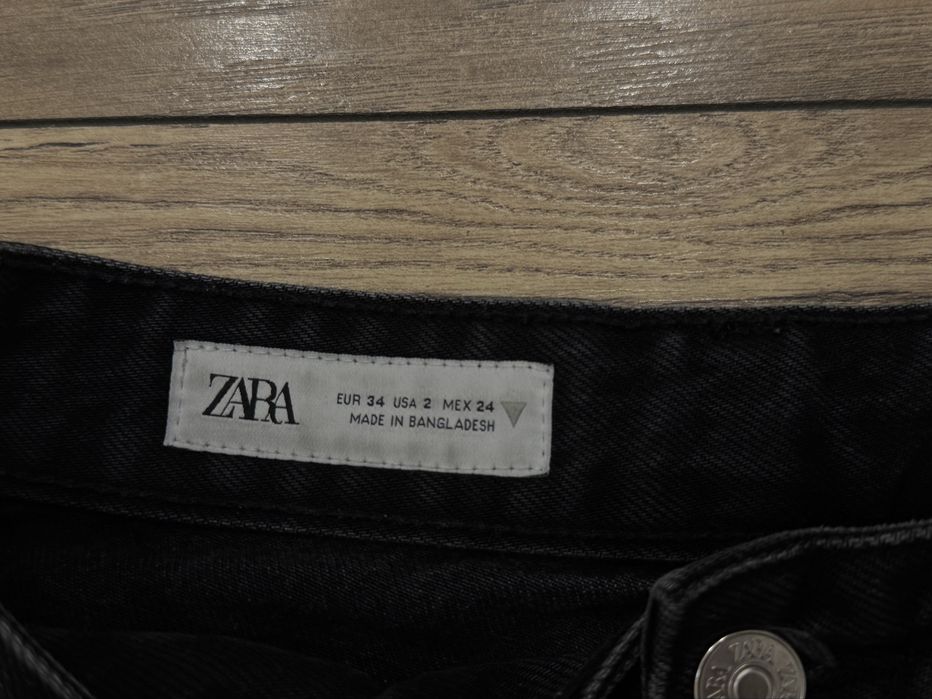 Чорні джинси zara
