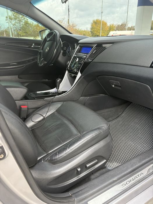 Продам Hyundai Sonata