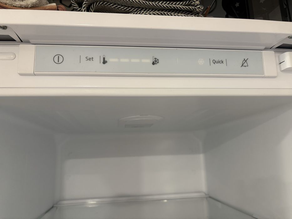 Combinado Encastre Beko 255L