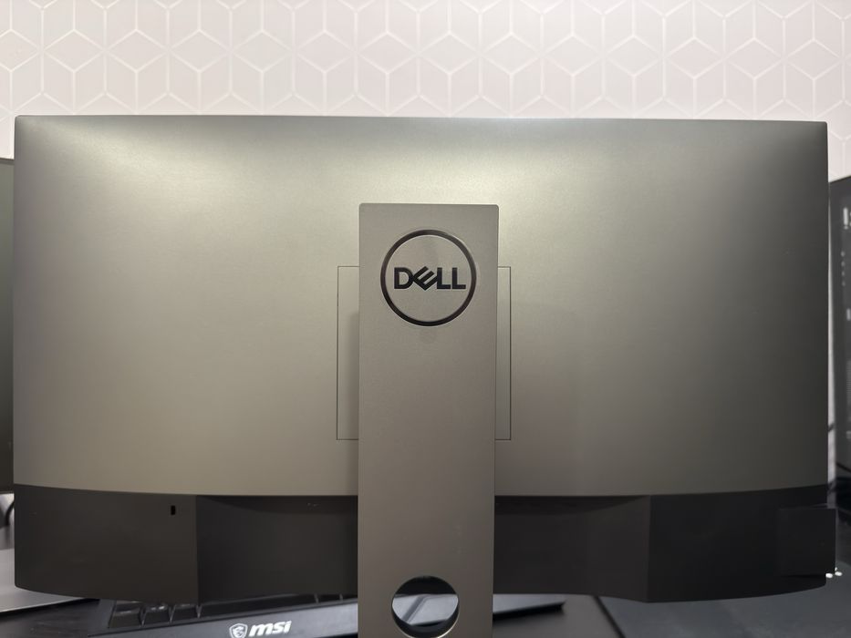 Монитор UltraSharp U2719D