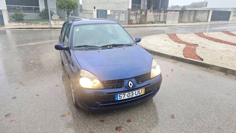 Vende-se Renualt Clio