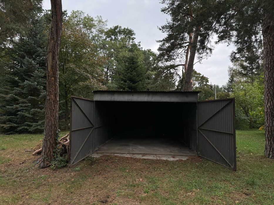 Wynajmę garaż blaszany 4x6m Milanówek. Idealny na magazyn, schowek, storage, przechowalnia rzeczy, mebli, miejsce na auto. 24m2 do wynajęcia.