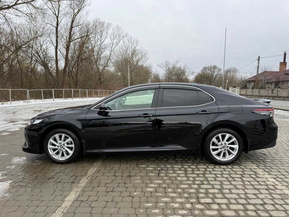 Toyota Camry 2021 2.5 Гібрид