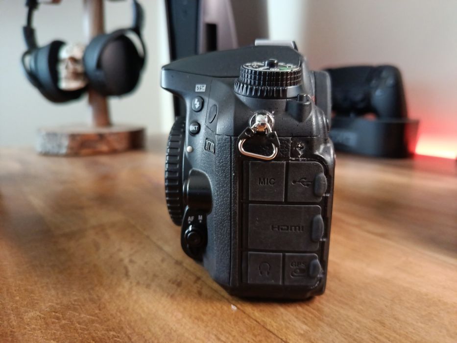 Nikon D7100 + grip