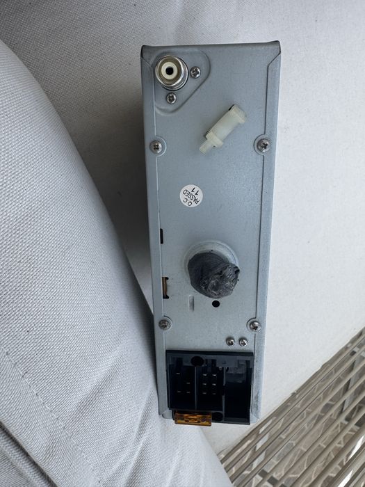 Radio Grundig citroen saxo 2001