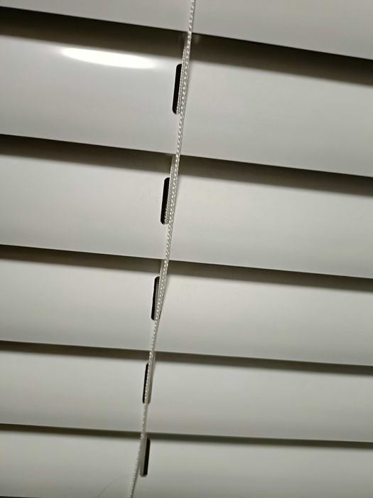 Żaluzja aluminiowa biała