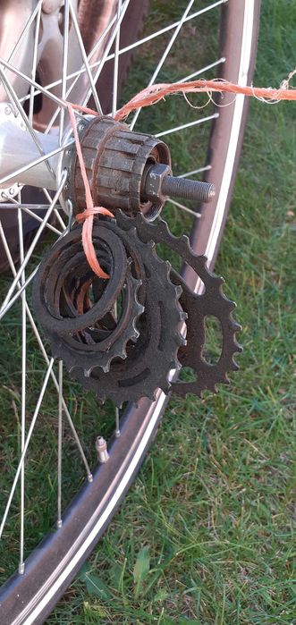 Koło rowerowe tylne 28