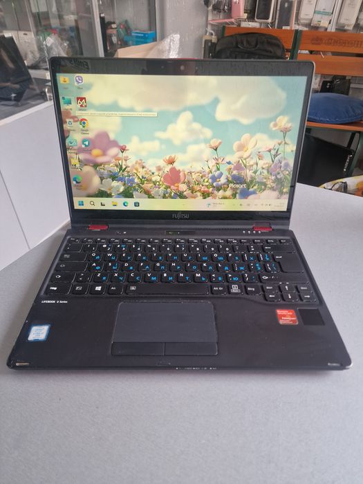 Продам ноутбук Fujitsu u939 i7-8gen/16ram/128ssd
