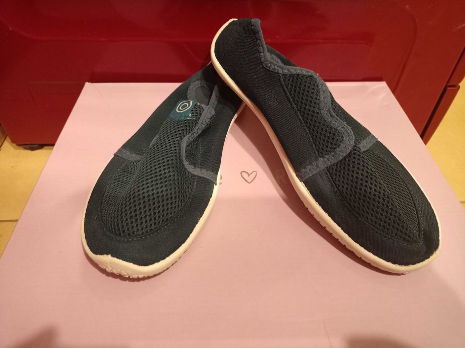 Buty Quechua Subea Plażowe r.37 tenisówki, do wody,letnie    C.P.1
