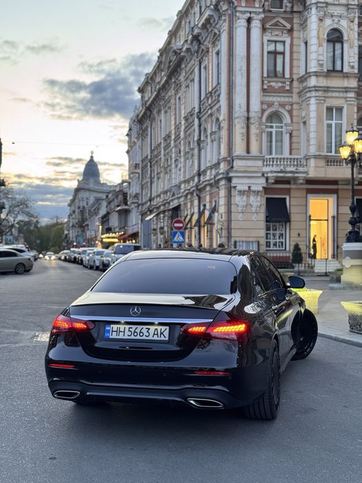 Mercedes-Benz E350 2022
