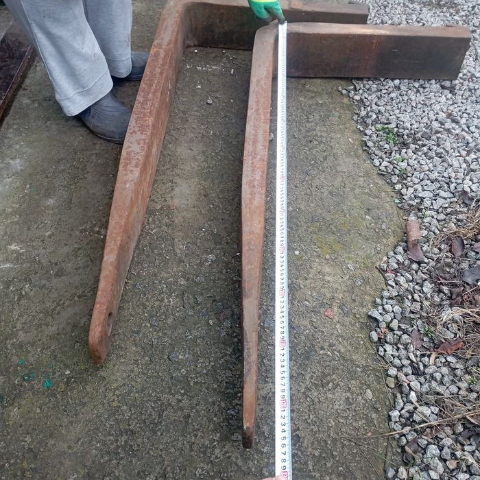 Вила на погрузчик. Лапы на карту.