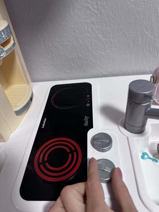 Кухня  Smoby та каструлі, овочі, фрукти до неї