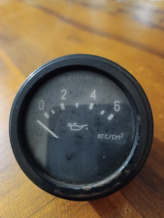 Указатель давления масла