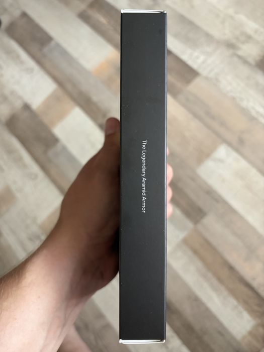 Чохол Pitaka на IPhone 17
