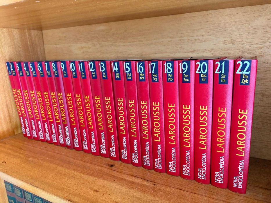 Enciclopédia larousse