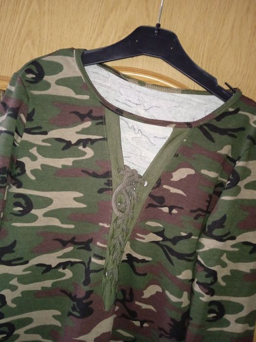 Śliczna Bluzka Moro