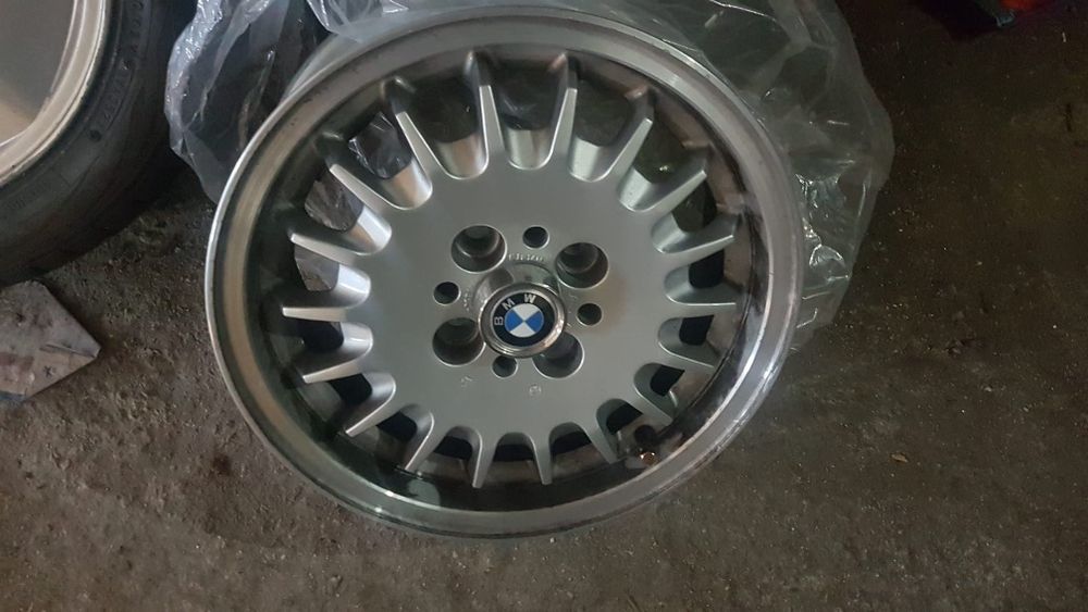 Jantes BMW e SAAB Clássicas