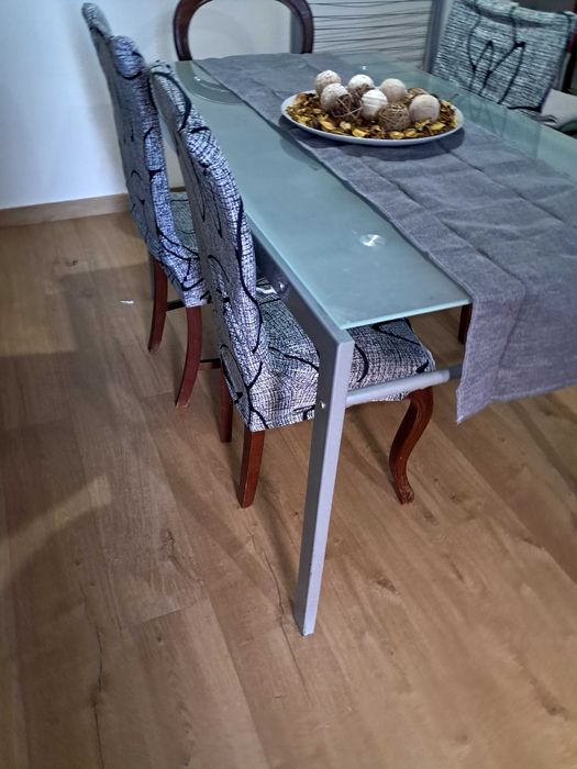 Mesa de sala em vidro