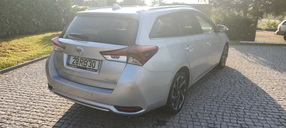 Toyota Auris só 156000klm c/nova