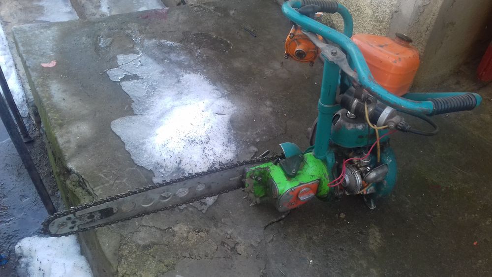 Продам бензопилу