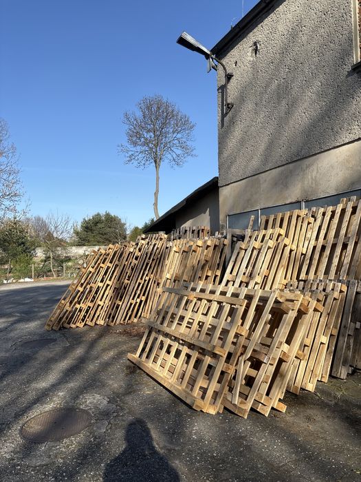Sprzedam palety na opał lub do uzytku