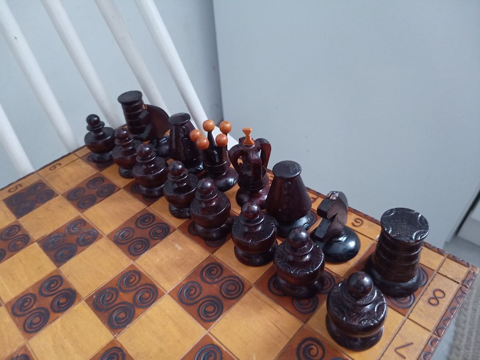 Szachy stare drewniane duże