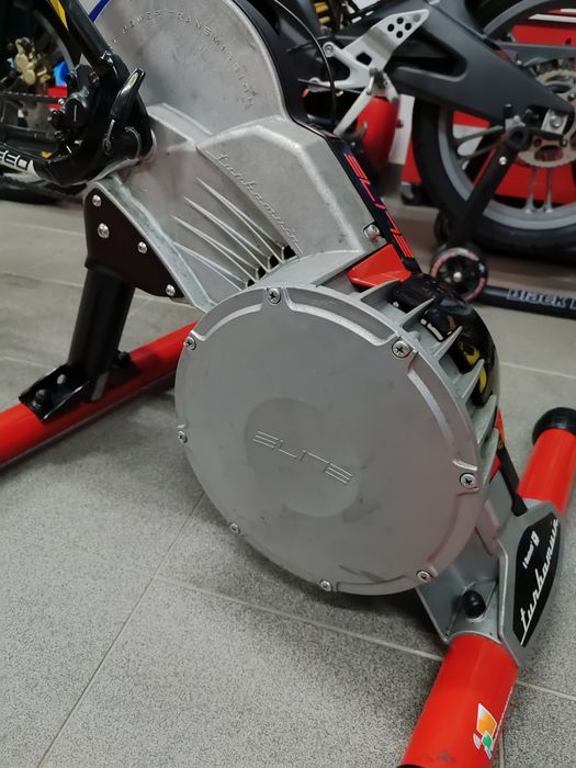 Rolo ginástica para bicicleta marca ELITE