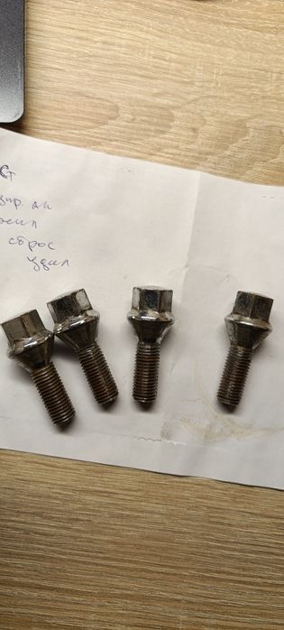 Колесный болт 16 шт. Комплект