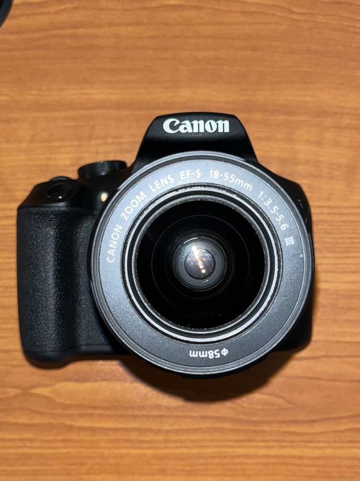 Kit Fotográfico CANON EOS 2000D