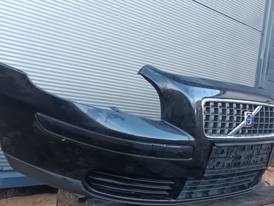 Zderzak przód volvo v50 S40 II  04-07r czarny  452-26  Grill halogeny