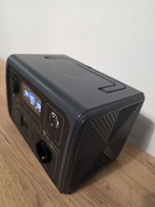 зарядна станція bluetti eb3a