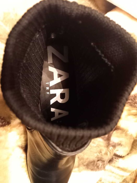 Zara Boots Size 39, Impeccable Condition64585090893058121