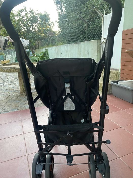 Carrinho Bebé Chicco Lite Way com Capa de Chuva – Excelente