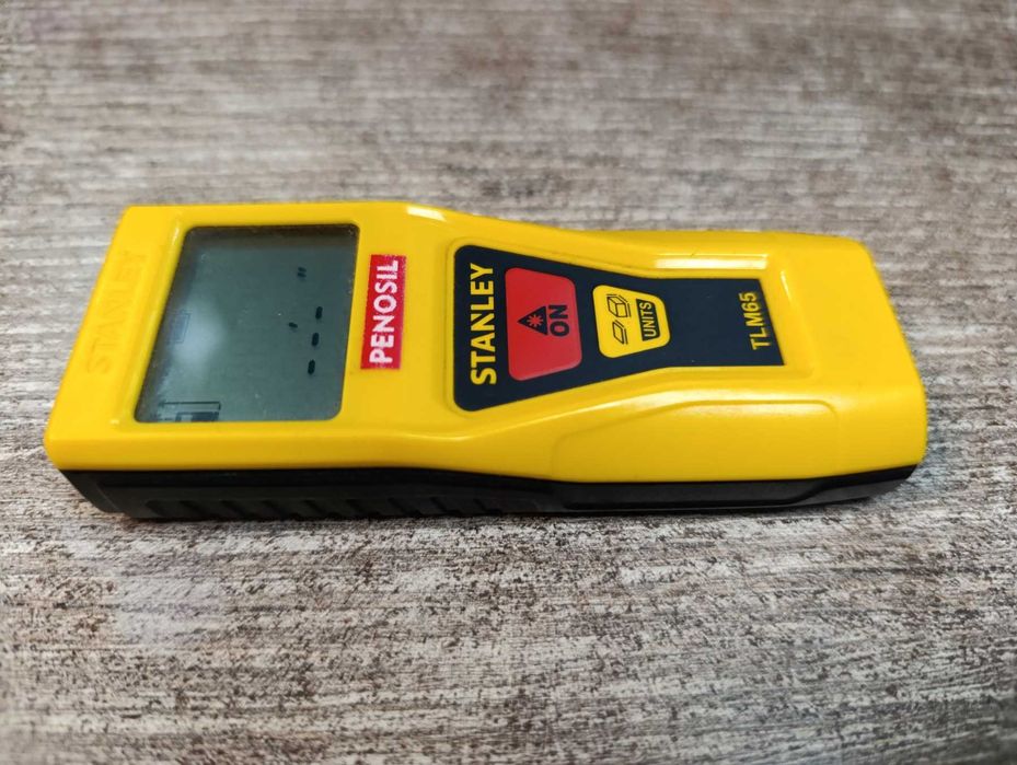 Лазерна рулетка Stanley TLM65 (STHT77032)