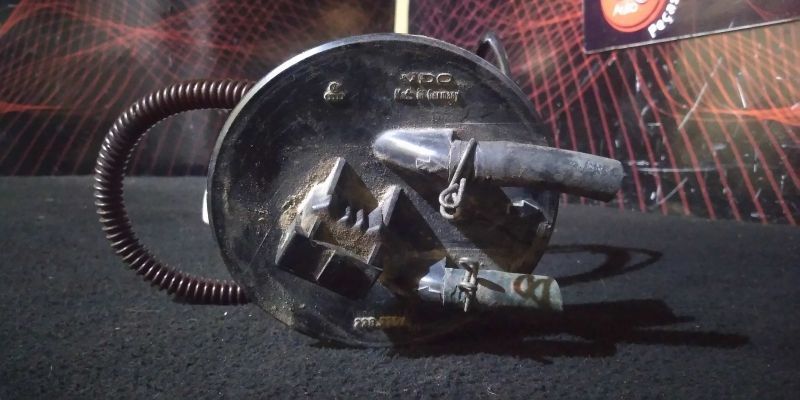 Bomba Do Depósito De Combustível Volkswagen Golf Iii (1H1)