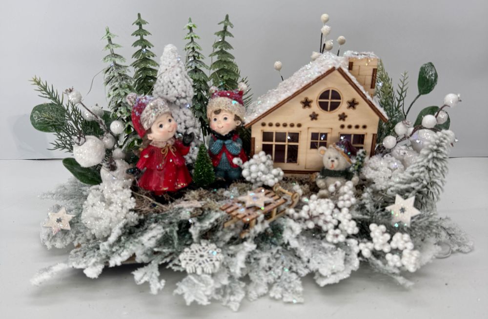 Stroik świąteczny zimowy z domkiem dziećmi misiem choinkami LED