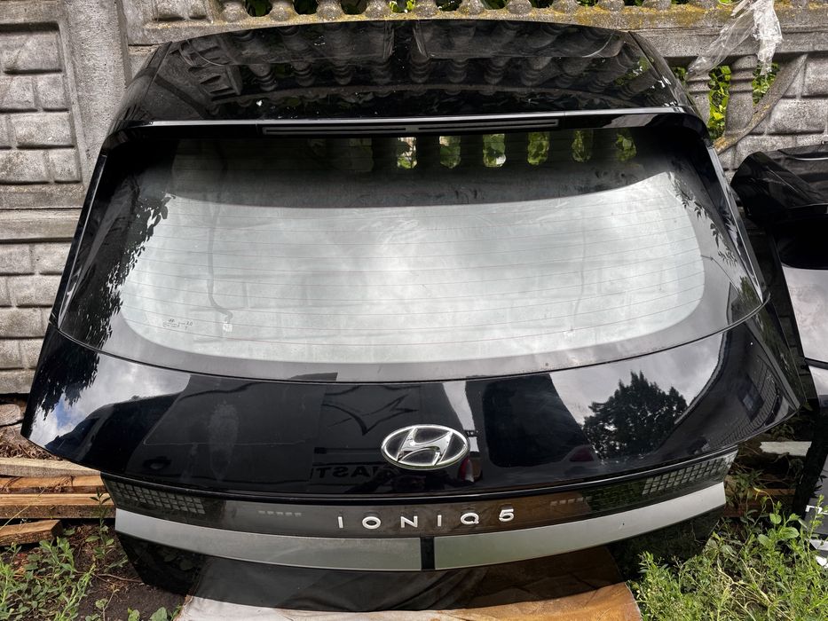 Двері Hyundai ionic 5 комплектні праві ліві перід зад